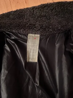 Women’s Patagonia reversible Sherpa vest XS thumbnail 3
