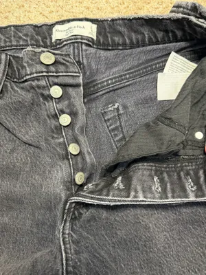 Abercrombie High-Rise The Dad Jeans thumbnail 3