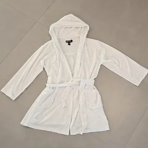 Ralph Lauren White Hooded Robe With Pink Horse Logo thumbnail 1