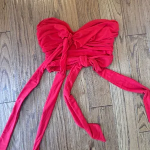 Majorelle red cropped tie front tube top M thumbnail 2