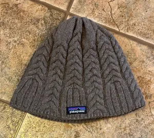 Patagonia Cable Knit Wool Blend Beanie OS thumbnail 1