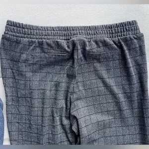Comfy A new day women's Black plaid/ Checkered pants L large thumbnail 4