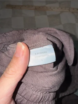 Vuori Boyfriend Cargo Sweatpant size L thumbnail 4