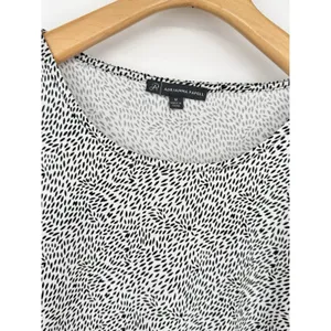 Adrianna Papell Sz Medium Black Abstract Butterfly Sleeves‎ Round Neck Blouse thumbnail 5