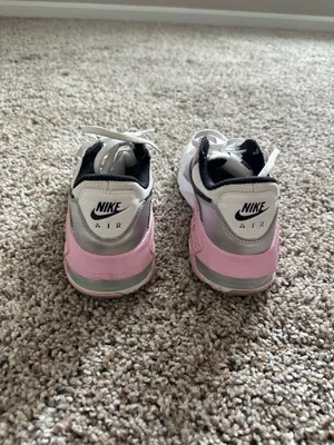 Nike Air Max Women’s Sneakers thumbnail 4