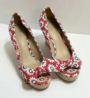 Tory Burch Dory Red Floral Canvas Peep Toe Wedge Espadrilles Size 7.5 Beachy thumbnail 1