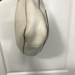 Coach Chelsea Cream Pebble Leather Hobo Shoulder Bag EUC Vintage thumbnail 3