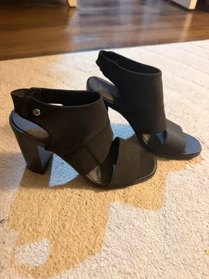 Vera Wang sling back heel thumbnail 3