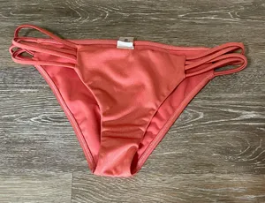 Bikini Bottoms thumbnail 1