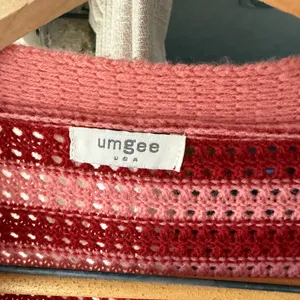 Umgee Red & Pink Open-Front Crochet Cardigan thumbnail 2