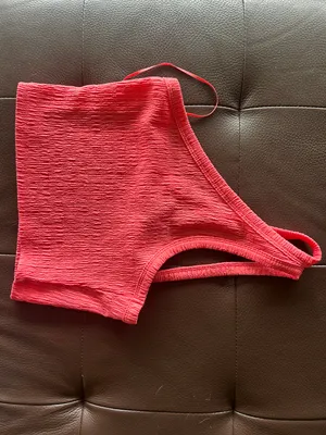 American Eagle Crop Top thumbnail 1
