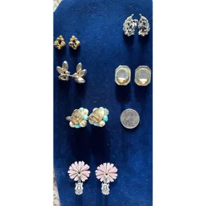 Vintage Daisy Metal Flower Earrings MOD Red White Blue MCM Clip on thumbnail 4