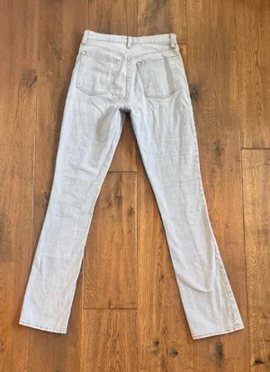 Abercrombie & Fitch The Skinny High Rise Split Hem Jeans Light Wash thumbnail 3
