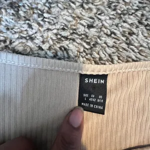 SHEIN Womens Ribbed Long Sleeve Crop Top Beige Square Neck‎ Ruched Bust Large thumbnail 2