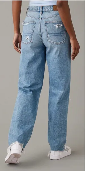 AMERICAN EAGLE Super High Rise Baggy Straight Jean In Medium Indigo thumbnail 1