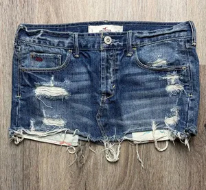 Hollister Frayed Dark Blue Distressed Denim Mini Skirt Size 3 (waist 26) thumbnail 1