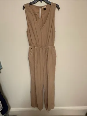Universal Threads Romper thumbnail 2