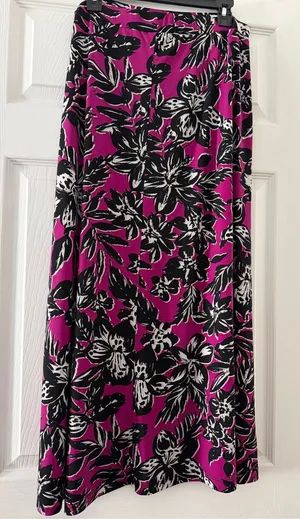 Black Label Evan Picone Floral Maxi Skirt Large Pink Slinky Stretch Resort Wear thumbnail 1