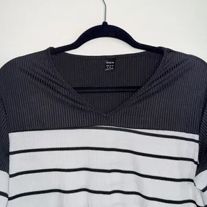 Shein Striped Top White Black Contrast Ribbed Fitted Long Sleeve thumbnail 3