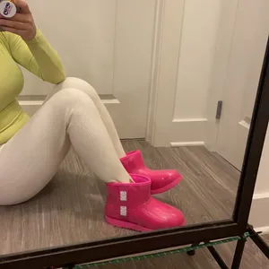 UGG Australia waterproof boots. Fit 7 thumbnail 14