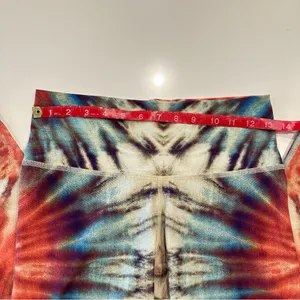Niyama Sol Tie Dye Festival Barefoot‎ Leggings Size Medium thumbnail 5