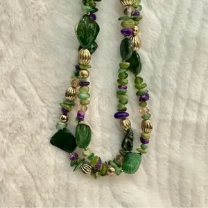 Vintage Single Strand Mixed Purple & Green Beads & Stones Necklace thumbnail 2