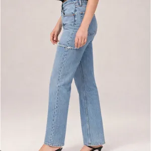 Abercrombie & Fitch The 90's Baggy Low Rise Jeans Straight Leg Size 2 thumbnail 8