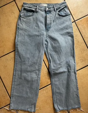 Abercrombie High-Rise Jeans 90s Curve Love thumbnail 1