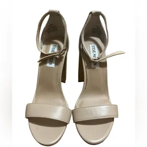 Steve Madden Ankle Buckle Block Heel Cream Sandals Size 6 thumbnail 2