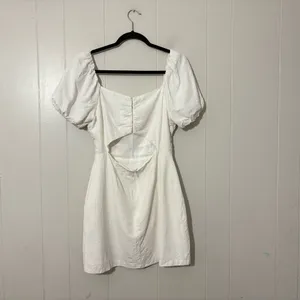 ASTR The Label Linen Pleat Front Mini Dress Puff Sleeve White Womens Size Medium thumbnail 6