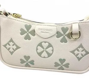 Cute NWOTs Women’s Purse White thumbnail 1