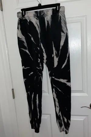 Boutique Tye-die joggers thumbnail 2