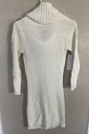Sweater thumbnail 2