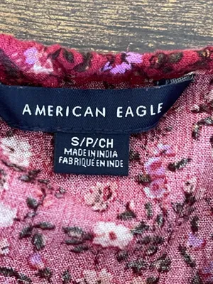 American Eagle Outfitters Red Floral Ditsy Blouse Sz Small Off-Shoulder Cropped thumbnail 7