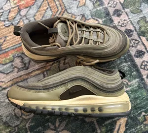 Nike olive green air max thumbnail 1