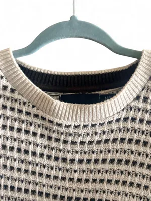 Bill Blass Beige and Black Textured Crewneck Sweater thumbnail 7