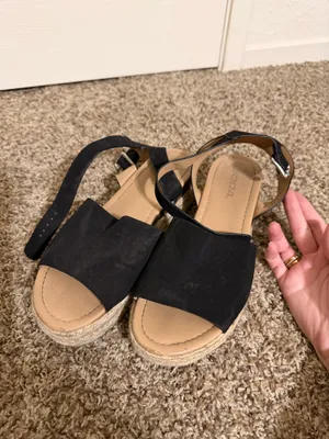 Soda Platform Sandals thumbnail 2