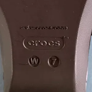 Crocs Sarah Belted‎ Dark Brown Heel Clogs thumbnail 7