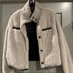Thread and Supply trendy Teddy Jacket! So cozy and tastefully cute! Size Small! thumbnail 2
