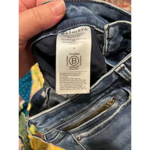 Athleta Sculptek Flare Jean In Medium Wash Size 6 thumbnail 5