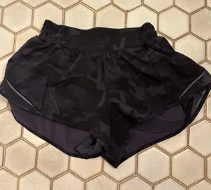 Lululemon Shorts thumbnail 1