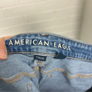 American Eagle Distressed Knee Mom Jeans Size 18 Long thumbnail 2
