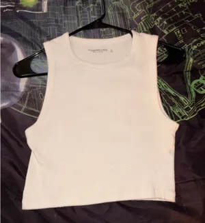Abercrombie Crop Tank thumbnail 3
