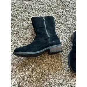 Women’s Ugg Australia Black Chaney Size 7.5 thumbnail 4