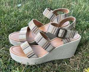 Y Not Bea Strappy Wedge Textured Sandals Womens 9 Natural Stripes Boho Platform thumbnail 1