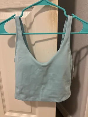 Gilly Hicks Hollister active tank thumbnail 1