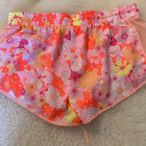 Victoria's Secret shorts size M very colorful for summer thumbnail 4