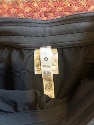Nwt Lululemon Black Softstreme High Rise Shorts thumbnail 3