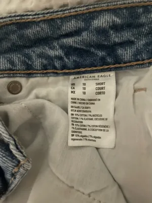American Eagle Distressed Mom Jeans thumbnail 3