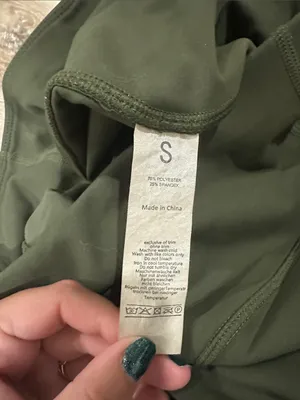 High-Waist Olive Green Active Leggings with Side Pockets thumbnail 3